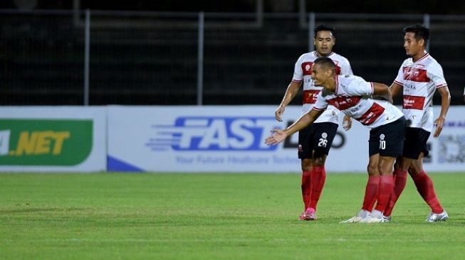 Momen Langka di Liga 1, Pemain Madura United Jebol Gawang Persela dengan Teknik Panenka