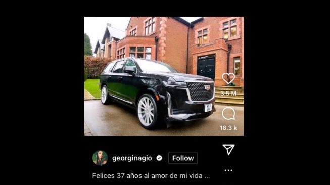 Cadillac Escalade dariGeorgina Rodriquez untuk  Cristiano Ronaldo dan [Instagram @georginagio].