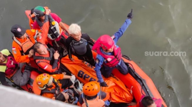 Hobi Berenang, Pria 80 Tahun Ditemukan Meninggal Tenggelam di Pantai Panyua Makassar