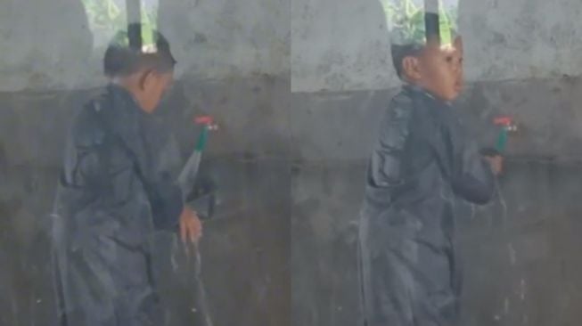 Sambil Periksa Keadaan, Video Bocil Wudhu Bersihkan Bagian Tak Perlu Viral, Warganet: Suci Sampai DNA