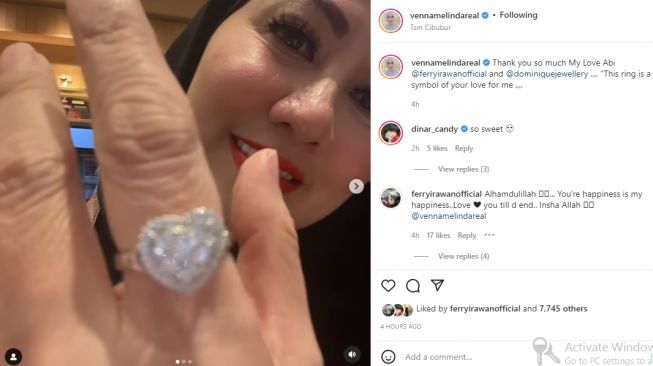 Ferry Irawan beri kado cincin berlian ke Venna Melinda (instagram.com)