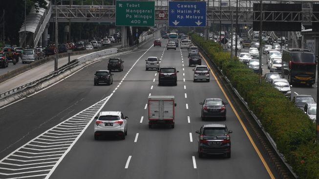 Warteg Boleh Buka Siang Saat Ramadhan, 7 Ruas Tol di Jakarta yang Terapkan Tilang Elektronik