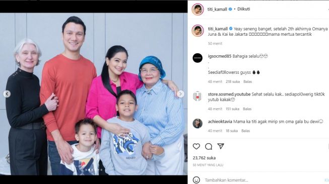 Titi Kamal bahagia dikunjungi ibu mertua (instagram.com)