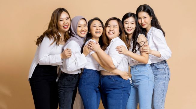 Lawan Sifat Insecure, Brand Fesyen Lokal Ajak Perempuan Cintai Diri Sendiri