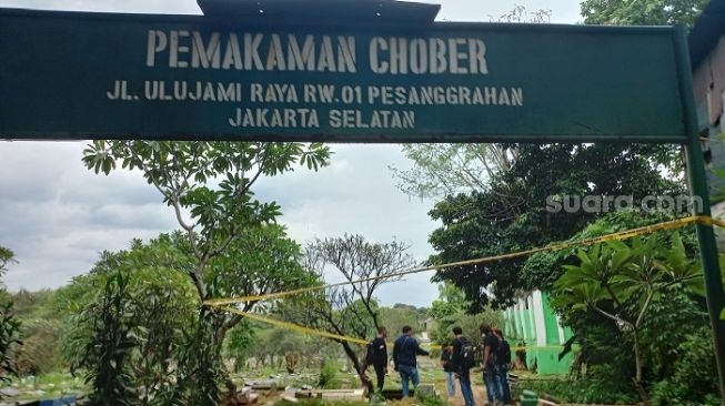 Pemakaman Chober, Pesanggrahan lokasi penemuan mayat Abun alias Vicky Firlana. (Suara.com/Yaumal)