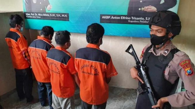 Keempat pelaku penculikan pelajar di Surabaya [Foto: Beritajatim]