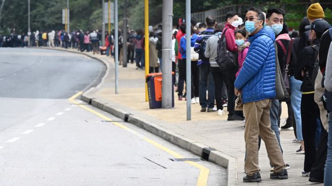 Tidak Disiplin Lakukan Protokol Kesehatan, Pejabat Hong Kong Dipecat!