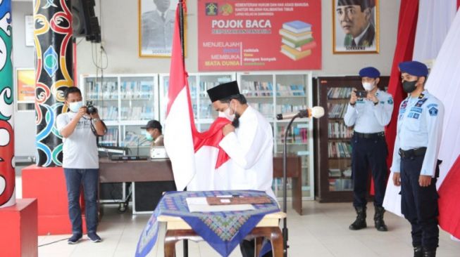 Momen Haru, La Olani Teroris di Lapas Kelas IIA Samarinda Berikrar Setia pada NKRI: Alhamdulillah