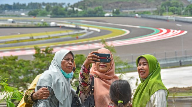 Warga Anggap Polisi yang Amankan Agenda di Sirkuit Mandalika Beban, Kerap Minta Suguhan Kopi dan Singkong Rebus