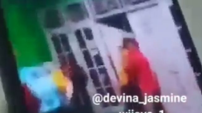 Viral Diduga Tak Temukan Lawan, Kelompok Pemuda Ini Nekat Serang Permukiman Warga di Tangerang