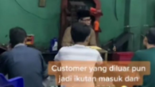 Viral Bengkel Syar'i, Salat Berjamaah hingga Ada Kajian, Warganet Dibuat Kagum: InsyaAllah Berkah