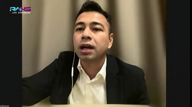 Gara-Gara Dilayani Terus, Raffi Ahmad Kebingungan Ubah Background Zoom Sendiri