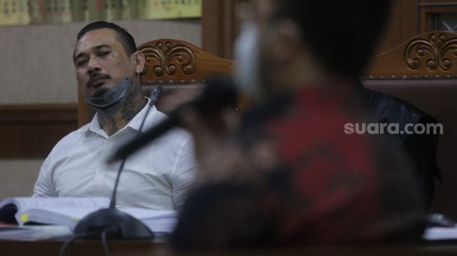 Hari Ini Musisi Asal Bali Jerinx SID Akan Hadapi Tuntutan Atas Kasus yang Dilaporkan Adam Deni