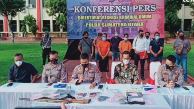 Meninggal Dalam Kerangkeng Manusia, Makam Sarianto dan Abdul Sidik Dibongkar Polisi