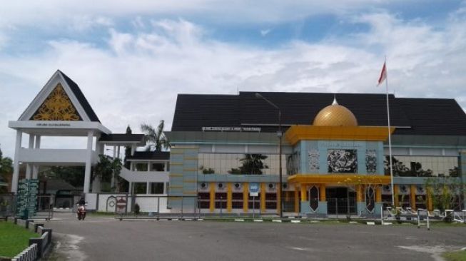 Pinjam Gedung Embarkasi Haji Batakan untuk Isoter, Pemkot Balikpapan Dapat Tenggat Sampai April oleh Pemprov Kaltim