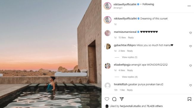 Nikita Willy berenang di hotel termahal di dunia (instagram.com)