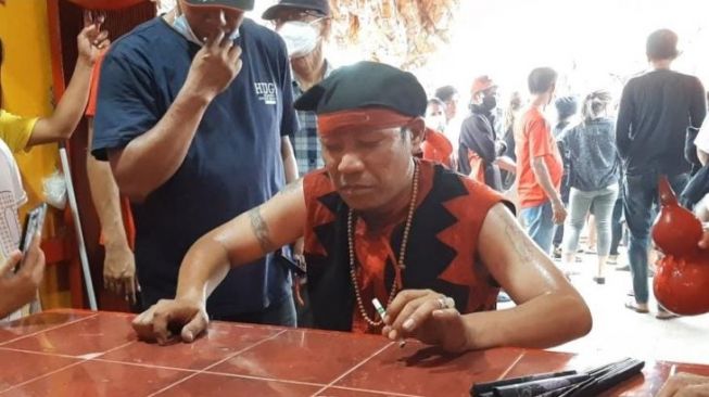 Tak Ada Parade Tatung, di Singkawang Cap Go Meh Dirayakan dengan Tolak Bala di Klenteng Masing-masing