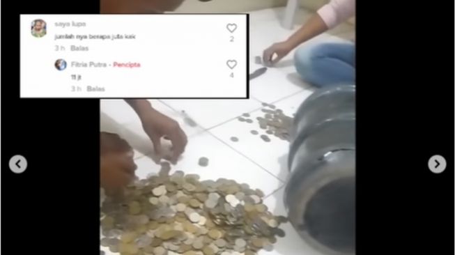 Momen pria bongkar celengan galon yang diisi koin sampai Rp11 juta. (Instagram/@kepoin_trending)