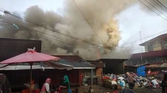 Duh, Pasar Bawah Bukittinggi Terbakar Lagi