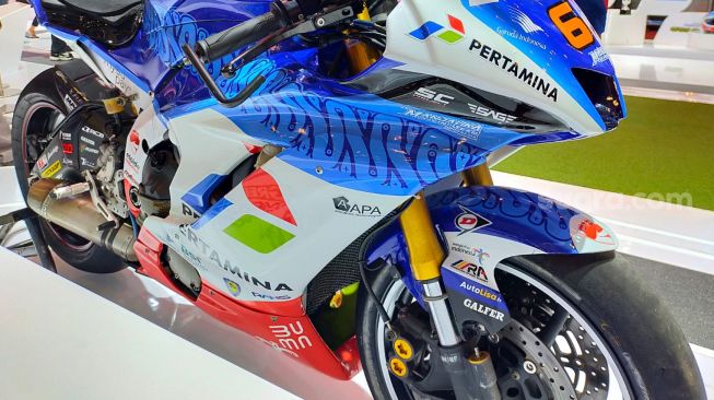 PT Pertamina Lubricants hadir bersama Pertamina di MotoGP 2022 Sirkuit Mandalika. Sepeda motor 4T ini muncul di booth Pertamina dalam gelaran GIIAS 2021 [Suara.com/CNR ukirsari].