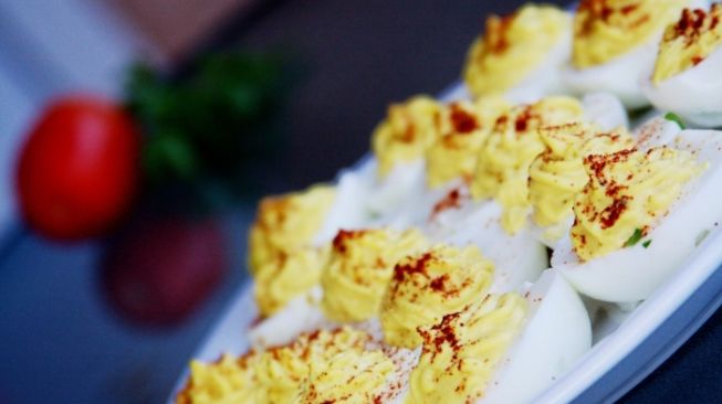 Cara Membuat Deviled Egg, Telur Rebus Artsy yang Murah Meriah dan Super Praktis