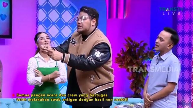 Eva Anindita & Ivan Gunawan(YouTube/TRANS TV Official)