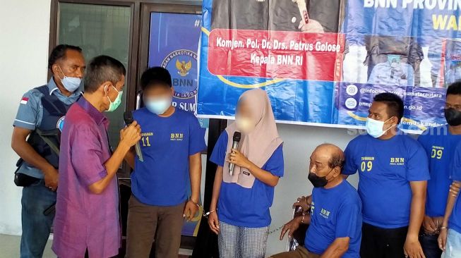 Romansa Pasangan Kekasih di Sumut Jalan-jalan Bawa 10 Kg Sabu, Berujung Bui