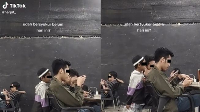 Nyesek Lihatnya! Viral Bocah Penjual Kerupuk Menahan Iri Perhatikan Sekelompok Cowok Main Game di HP