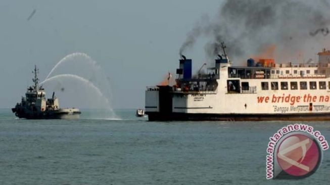 Operasi Pencarian 17 Korban Kapal Terbakar Cantika Express 77 di NTT Diperpanjang