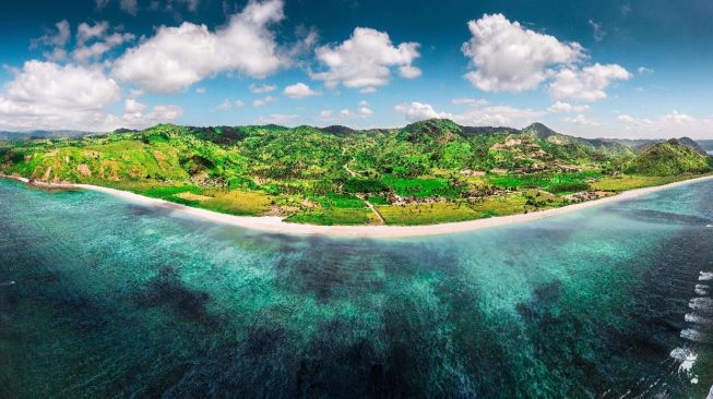 Teluk Torok di Lombok Selatan 