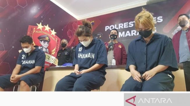2 Wanita Cantik Dibekuk Polrestabes Semarang Usai Masuk Sindikat Pembobol Rekening Nasabah Bank