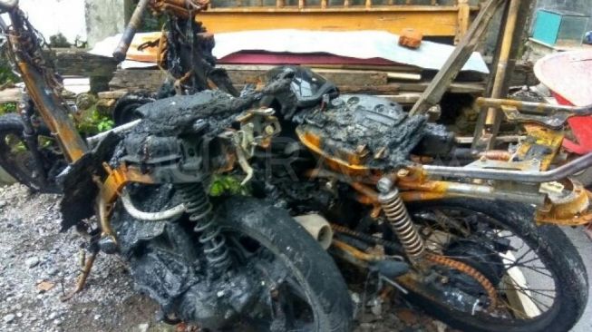 Penggerebekan Ladang Ganja di Sumut Dapat Perlawanan, 3 Motor Polisi Dibakar