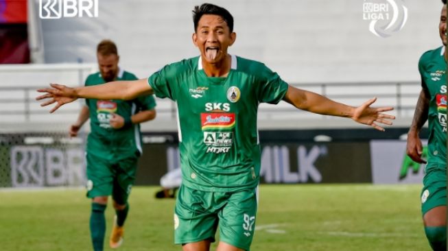 Hasil Liga 1: Hujan Gol di Pakansari, Dave Mustaine Selamatkan PSS Sleman dari Keganasan RANS Nusantara FC