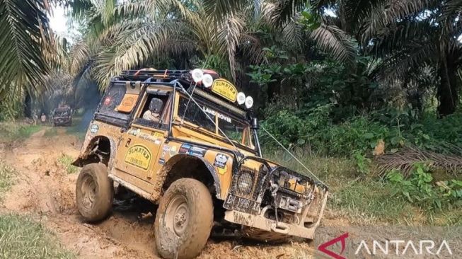 Dukung Pariwisata, Gelaran Off-Road Sumatra Tribute Singgah ke Danau Toba