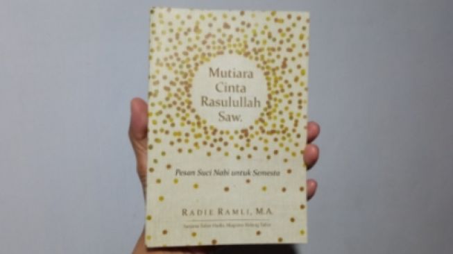 3 Ciri Orang Munafik dalam Buku Mutiara Cinta Rasulullah SAW