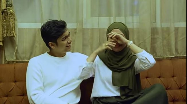 Ria Ricis & Raditya Dika (YouTube/Raditya Dika)