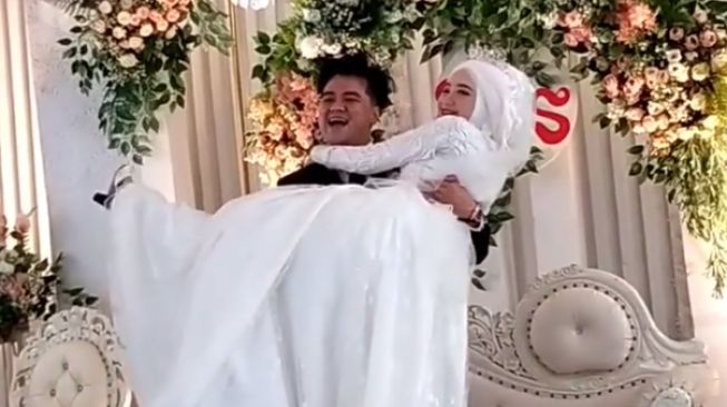 Steno Ricardo, mantan suami Mawar AFI [Instagram/@putriwedding09]