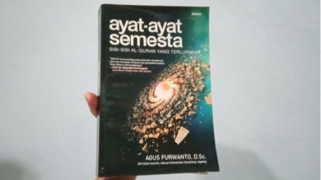 Ulasan Buku Ayat-Ayat Semesta: Fakta Mengejutkan Keberadaan Sungai Bawah Tanah