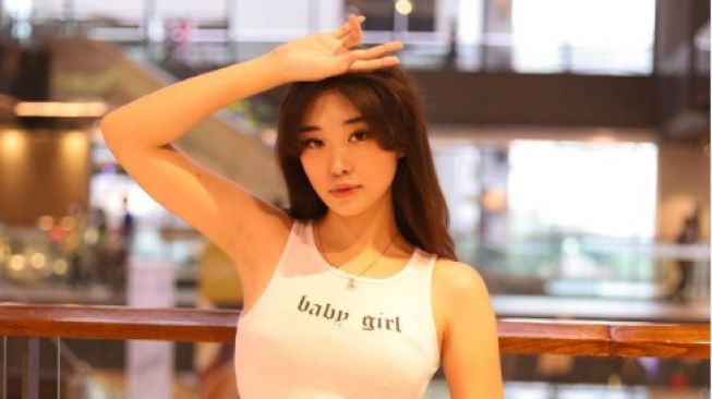 Livy Renata Tampil Sangar dan Sporty, Kaum Adam Dibuat Heboh: So Hot!