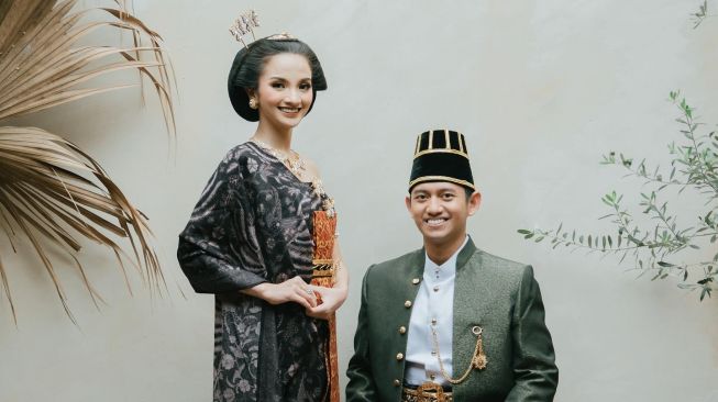 9 Potret Prewedding Belva Devara dan Sabrina Anggraini, Bak Bangsawan!