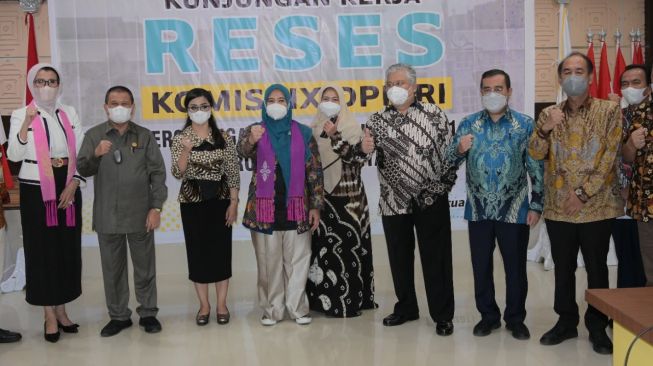 Komisi IX DPR RI saat kunjungan reses ke Gorontalo. (Dok: DPR)