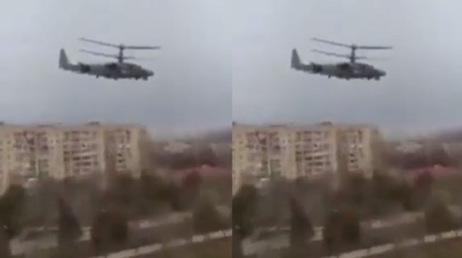 Semakin banyak helikopter Rusia terekam memasuki Ukraina. (Twitter/@NewsReaderYT)