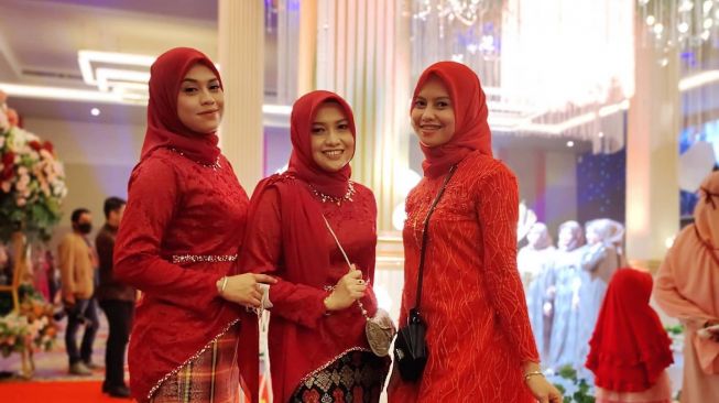 Potret terbaru istri Zul Zivilia, Retno Paradinah (instagram/@retnoparadinah_mua)