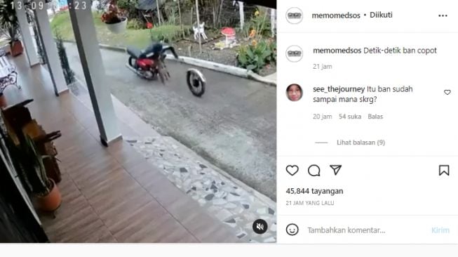 Viral Detik-detik Pemotor Nyaris Nyungsep Saat Ban Depannya Copot, Pemilik Sampai Kebingungan