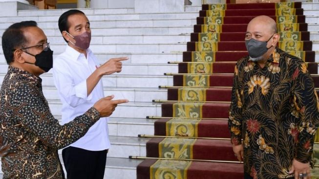 Indro Warkop Bocorkan Hasil Pertemuan Para Seniman dengan Presiden Jokowi di Istana Bogor