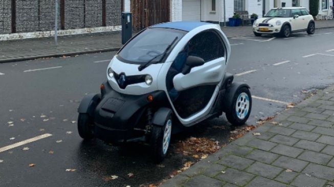 Twizy on sale car harga