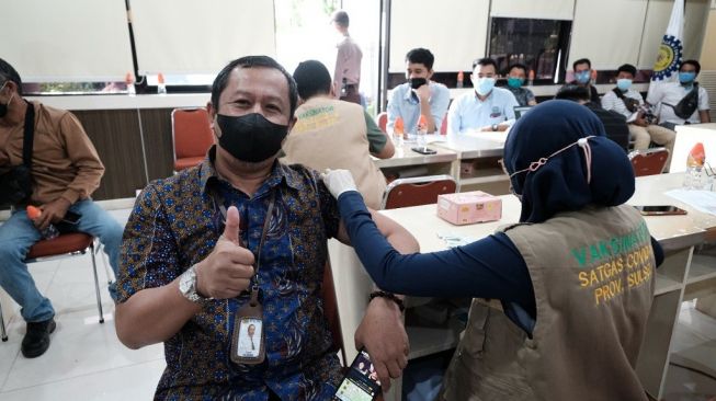 PLN UIW Sulselbar Laksanakan Vaksinasi Booster Untuk Karyawan