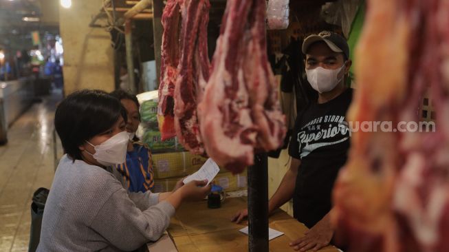 Pedagang Daging Sapi di Jakbar Keluhkan Harga Belum Normal, Sempat Capai Rp 180 Ribu per Kg