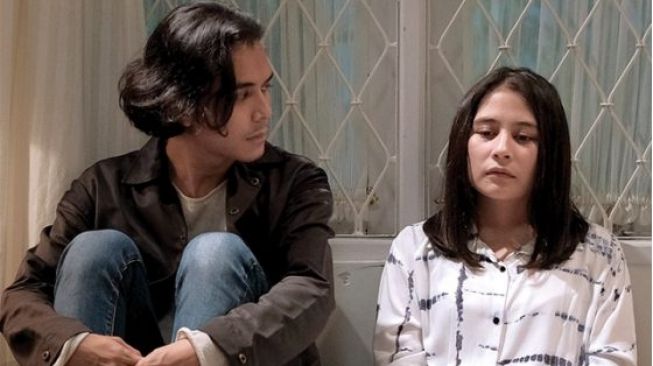 Belum Genap Sebulan Dirilis, Film Kukira Kau Rumah Catatkan Rekor Fantastis