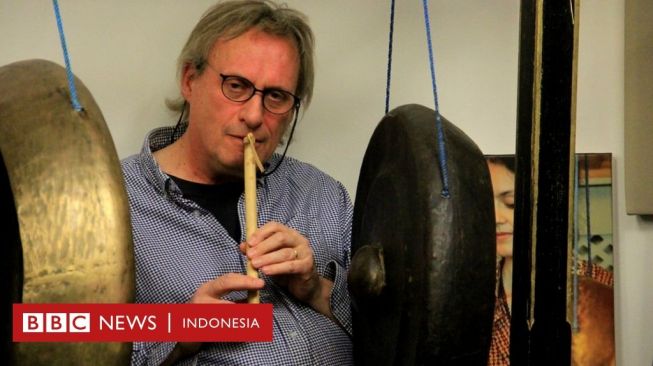 Kang Simon Figur Orang Sunda di Inggris yang Fasih Sekali